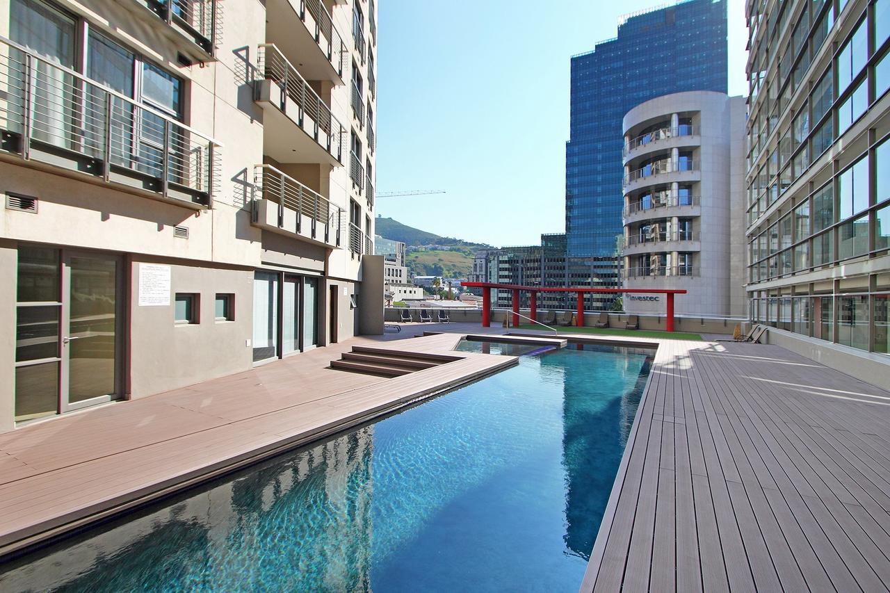Full Power, Long Stay Rates, Walk To V&A Waterfront, Fibre Wifi, Gym & Pool Cape Town Bilik gambar